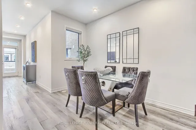 Additional image 4 of 1565 Moira Cres