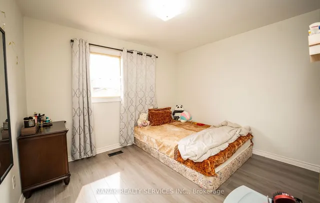 Additional image 29 of 133 Murray St St