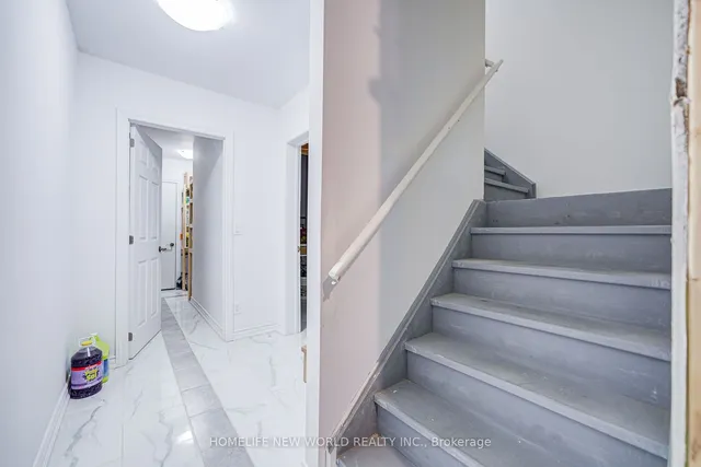 Additional image 30 of 18 Amaretto Crt