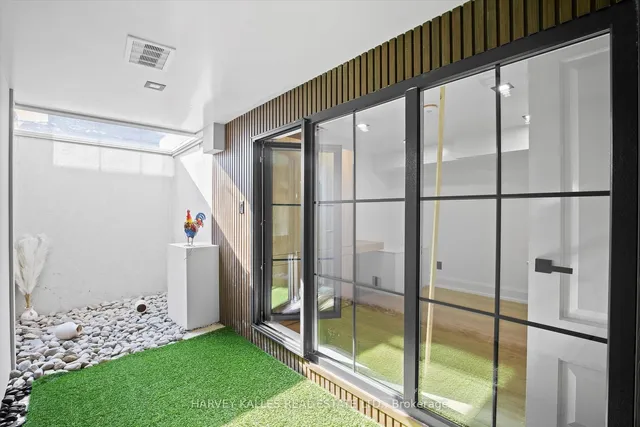 Additional image 34 of 174 Lisgar St