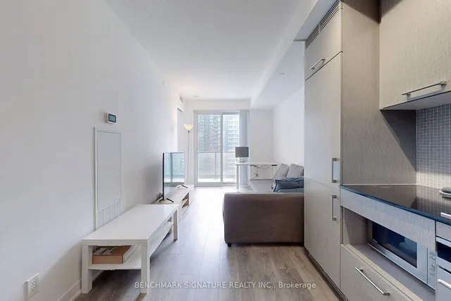 Additional image 10 of 87 Peter St Unit 3701