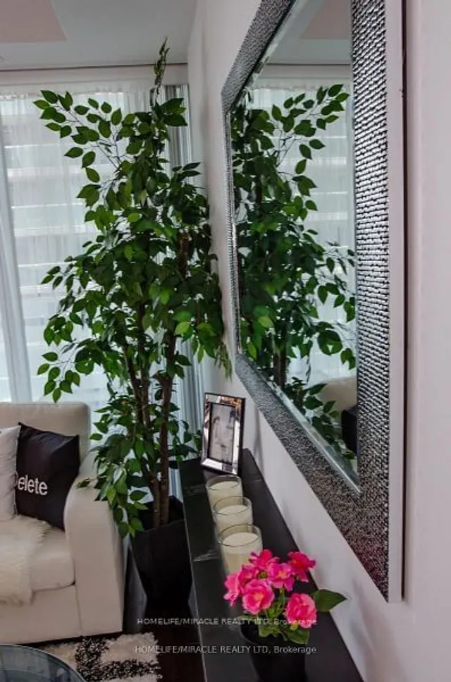 Additional image 19 of 12 York St Unit 3605