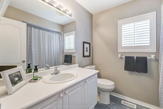 Additional image 18 of 6 Collingwood Ave