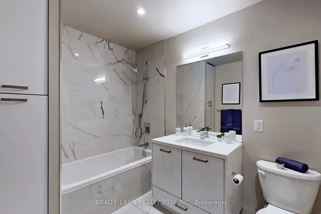 Additional image 23 of 608 Richmond St Unit 520