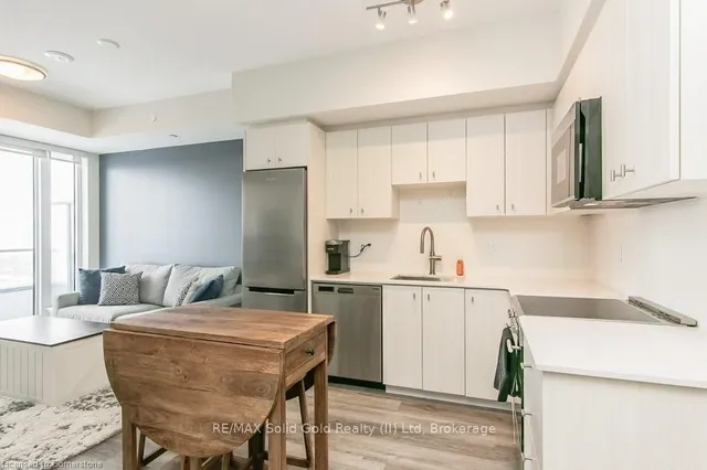 Additional image 6 of 5 Wellington St Unit 1607