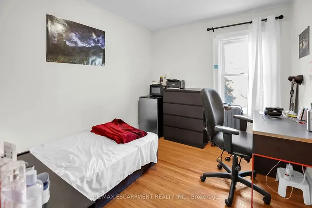 Additional image 15 of 21 Paisley Ave