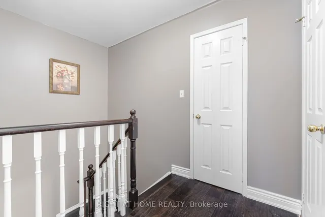 Additional image 32 of 2525 Gerrard St