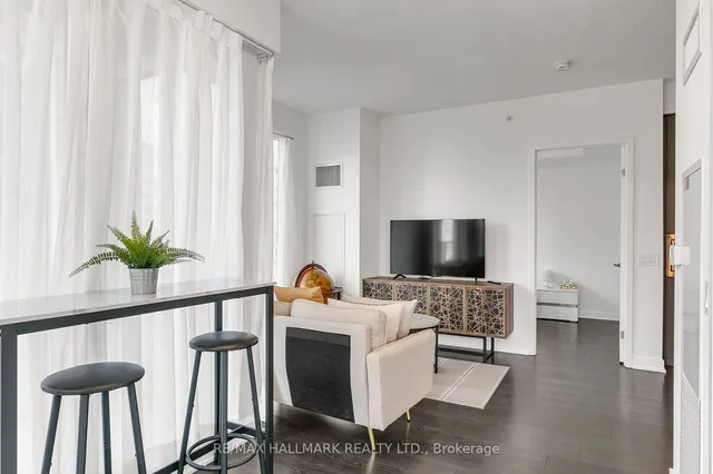 Additional image 12 of 125 Blue Jays Way St Unit 4608