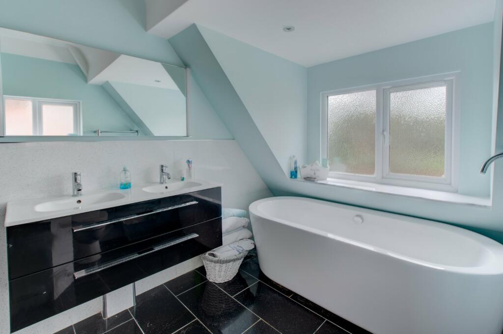 Additional image 16 of Worcester Road, Stoke Heath, Bromsgrove, Worcestershire, B61