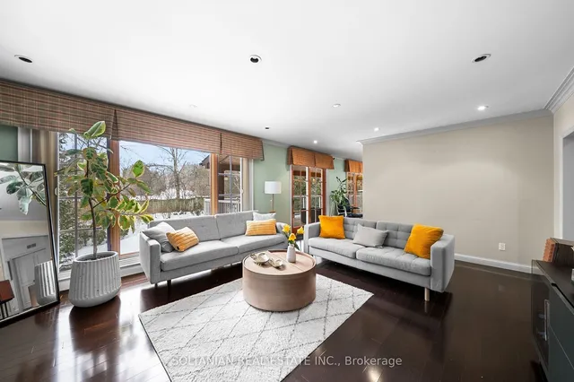 Additional image 3 of 11 Tudor Gate