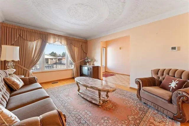 Additional image 10 of 17 Colgate Crt