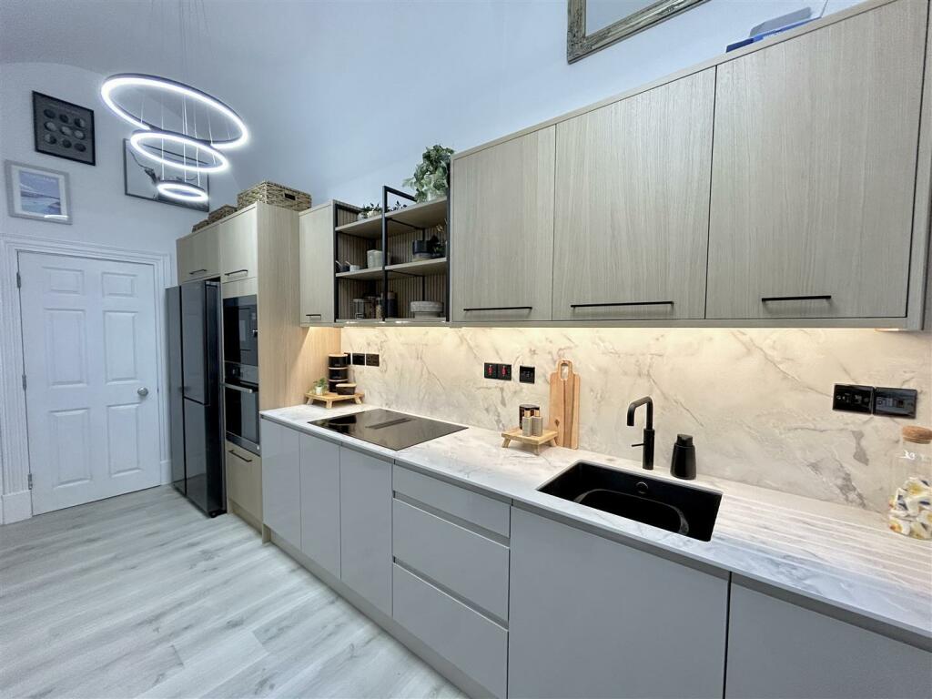 Additional image 6 of Corngreaves Road, Cradley Heath