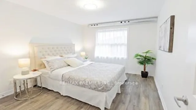 Additional image 9 of 391 Royal York Rd