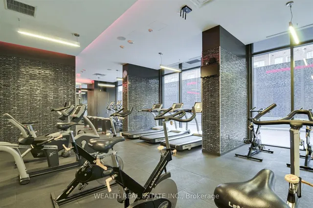 Additional image 15 of 560 Front St Unit 726