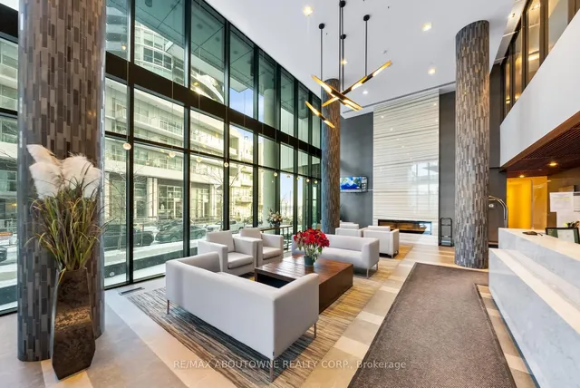 Additional image 3 of 39 Annie Craig Dr Unit 802