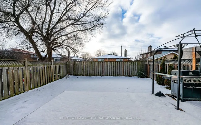 Additional image 37 of 31 Harmsworth Ave