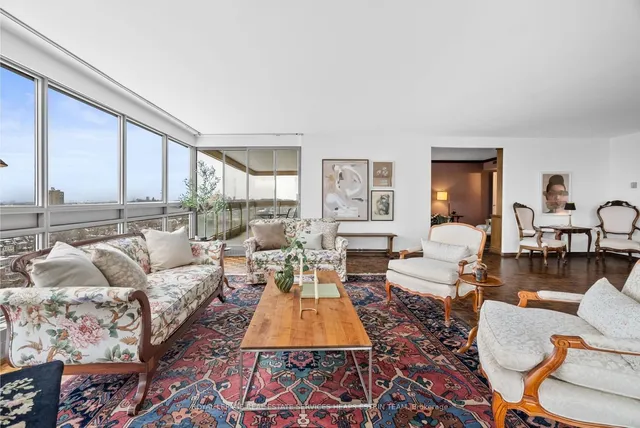 Additional image 8 of 61 St. Clair Ave Unit 1208