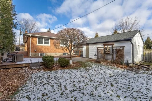 Additional image 35 of 2326 Redfern Rd