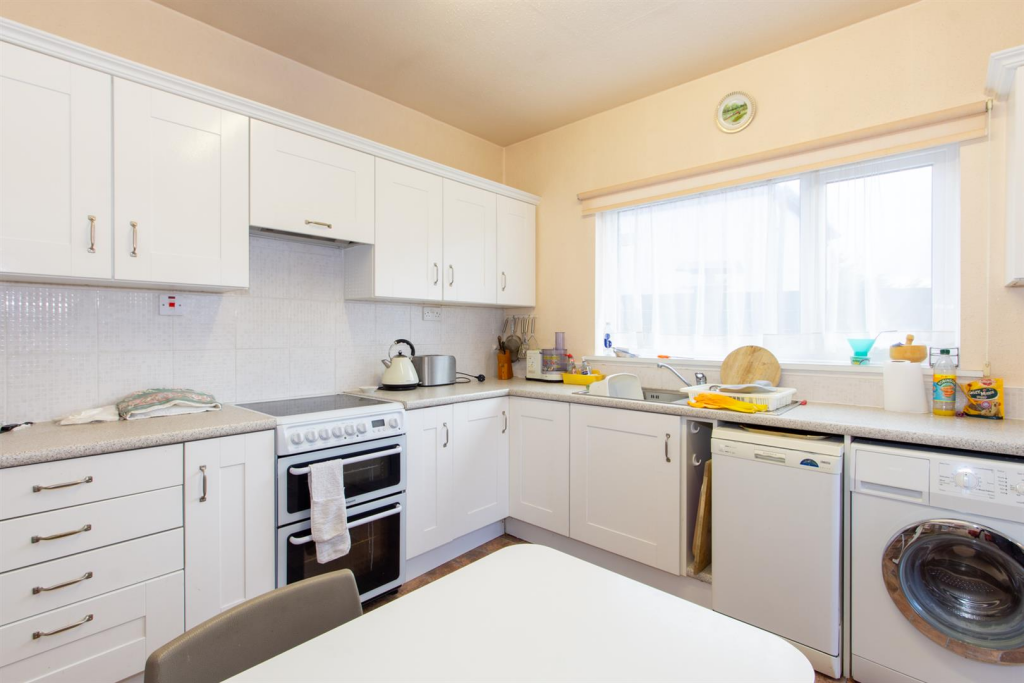 Additional image 30 of Cruachan, The Square, Tomintoul