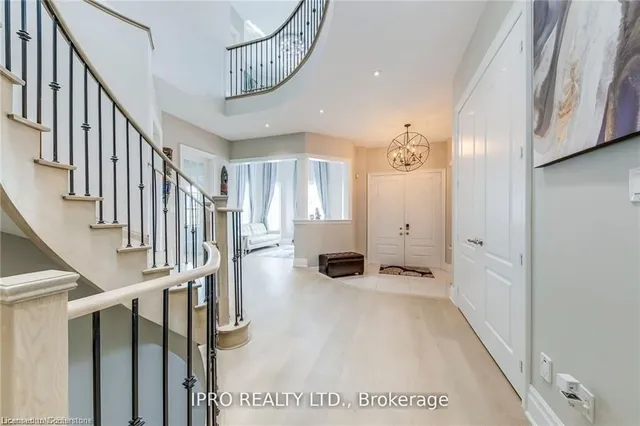 Additional image 31 of 20 Falkland Rd