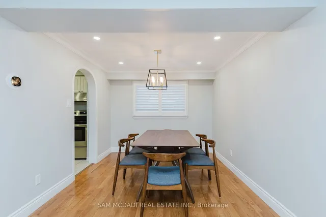 Additional image 29 of 2344 Devon Rd