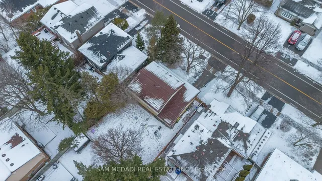 Primary image of 2344 Devon Rd