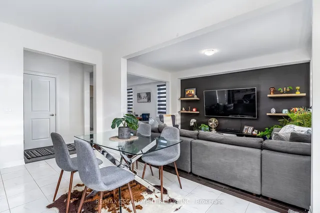 Additional image 11 of 55 Yale Dr