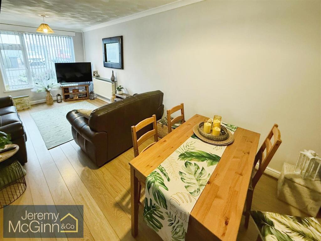 Additional image 8 of Warwick Close, Studley