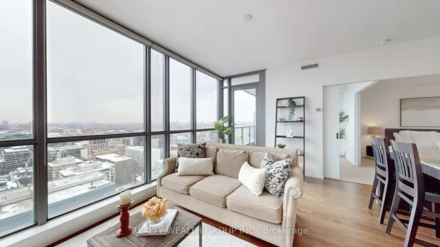 Additional image 7 of 8 Charlotte St Unit 2709