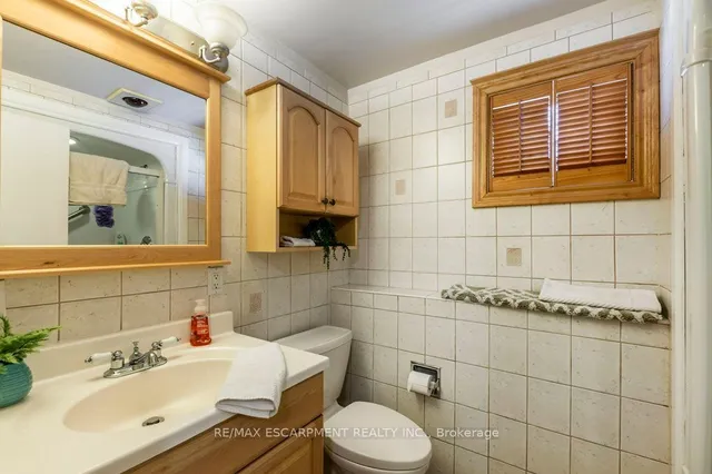 Additional image 23 of 130 Queen Victoria Dr