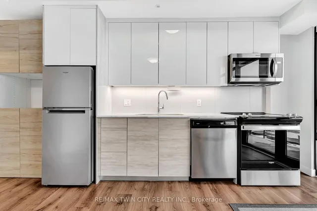 Additional image 17 of 60 Frederick St Unit 1214