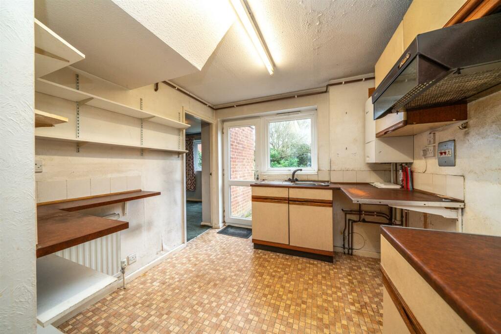 Additional image 4 of Fontmell Close, St Albans