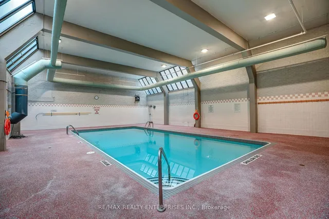 Additional image 19 of 4060 Lawrence Ave Unit 412