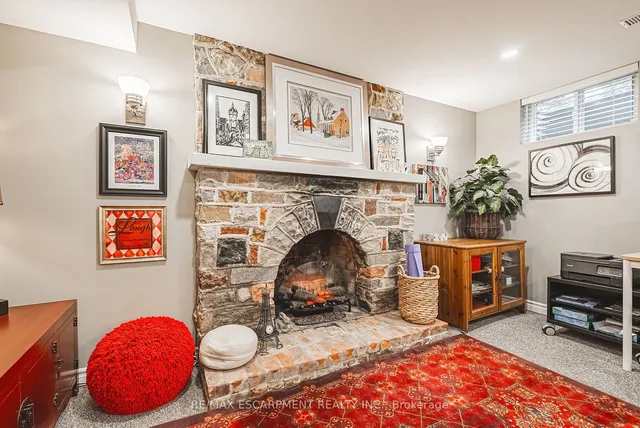 Additional image 28 of 61 Home St