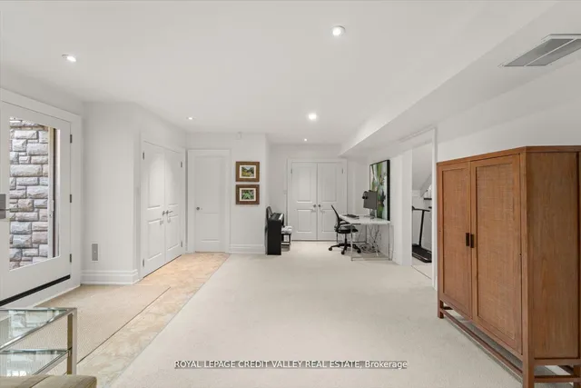 Additional image 34 of 128 Laurel Ave