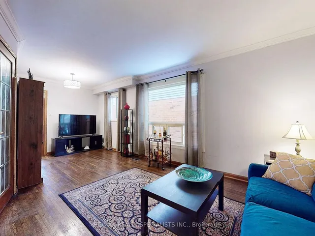 Additional image 35 of 8 Stephensen Crt