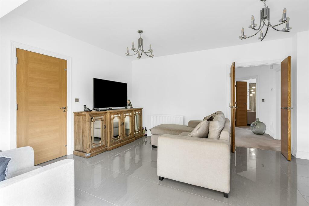 Additional image 11 of Butterwick Way, Welwyn