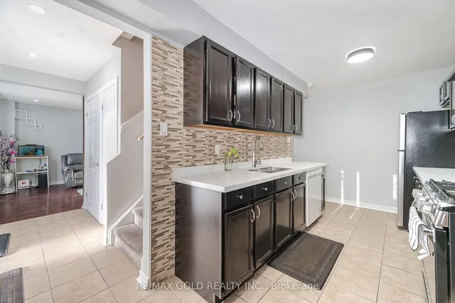 Additional image 15 of 11 Horatio Crt