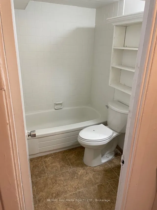 Additional image 19 of 177 Carlton St