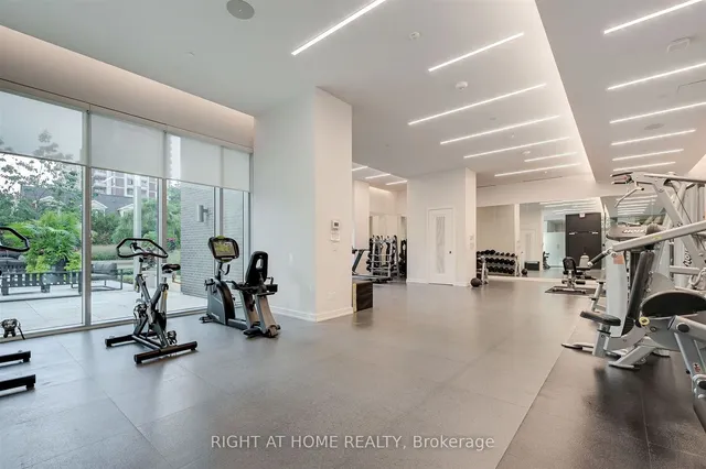 Additional image 30 of 101 Erskine Ave Unit 804