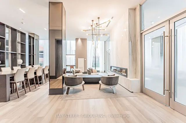 Additional image 28 of 250 Lawrence Ave Unit 526