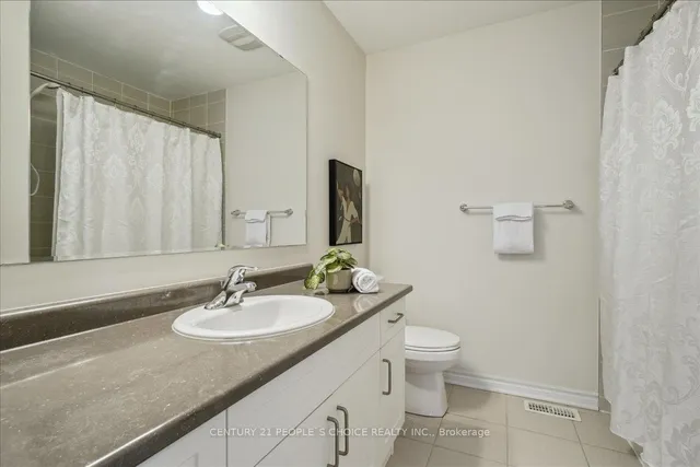 Additional image 18 of 1190 Duignan Cres