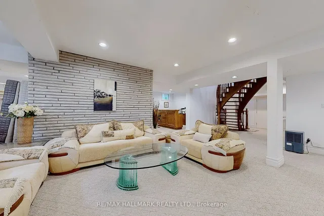 Additional image 33 of 11 Vernham Ave