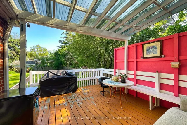 Additional image 29 of 205 Finch Ave