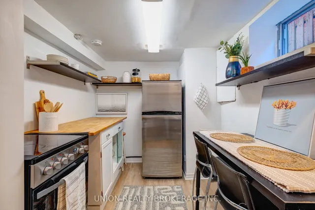 Additional image 18 of 79 Clonmore Dr