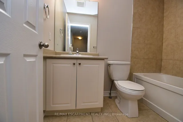 Additional image 35 of 55 Madonna Dr Unit 16