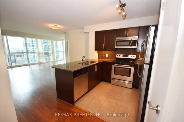 Additional image 3 of 33 Bay St Unit 1208