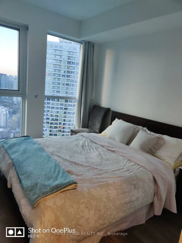 Additional image 7 of 159 Wellesley St Unit 2710