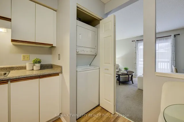 Additional image 7 of 266 Overlea Dr Unit 404