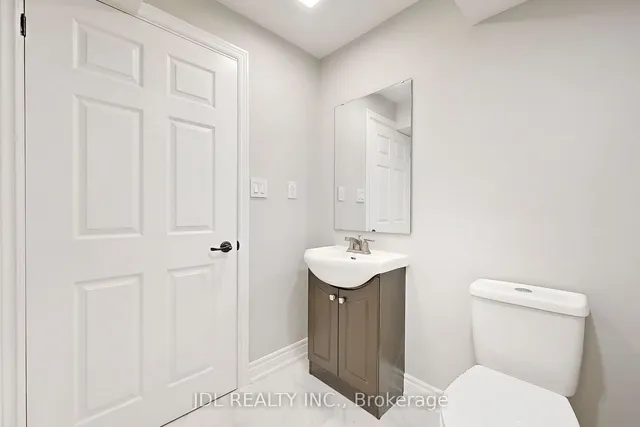 Additional image 37 of 2020 Quinte St